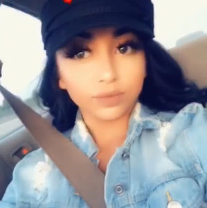 Meet your Posher, Eva